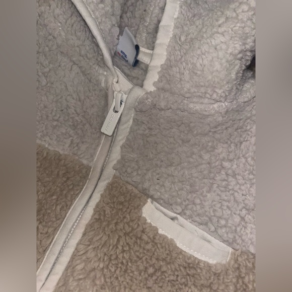 Old Navy Infant Fleece Onesies 🌵12-18 Months - Picture 2 of 4